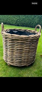 Grote rieten mand, Huis en Inrichting, Ophalen, Zo goed als nieuw