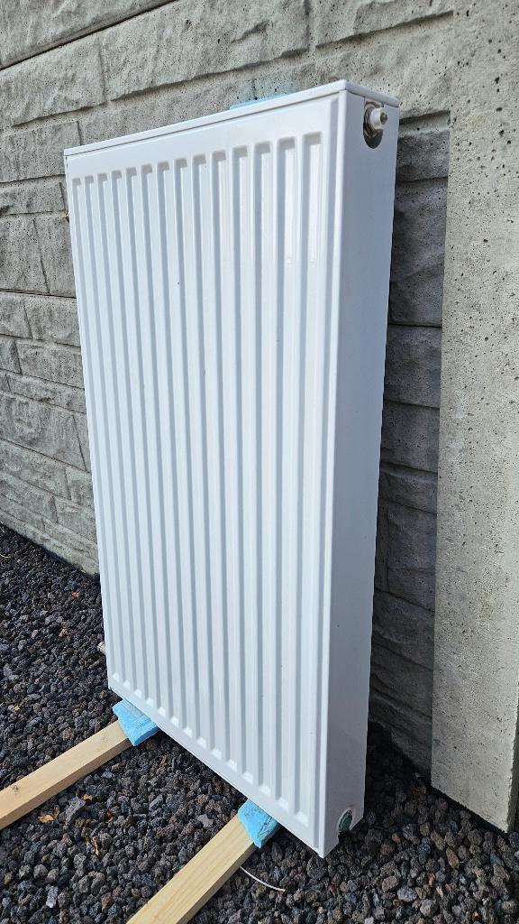 Radiator 100 cm breedte 2 stuks, Bricolage & Construction, Chauffage & Radiateurs, Comme neuf, Radiateur, 800 watts ou plus, 30 à 80 cm