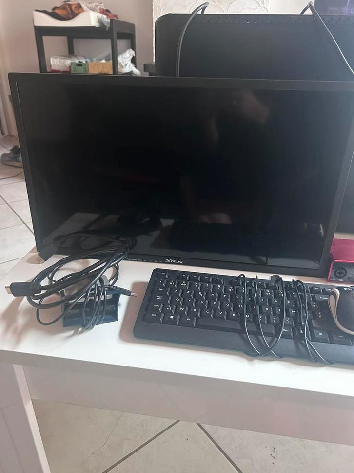 Volledige studio + pc en toebehoren, Computers en Software, Desktop Pc's, Gebruikt, SSD, Ophalen