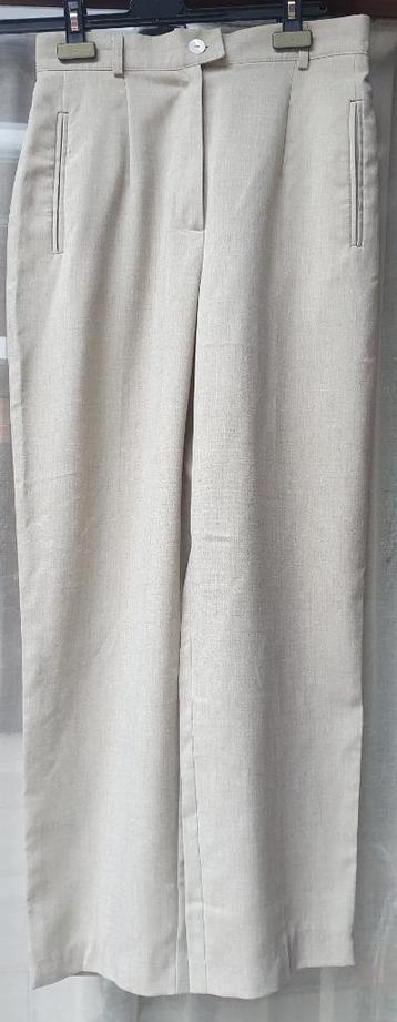 Beige-bruine broek maat S beschikbaar voor biedingen