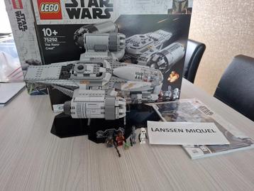 Lego Star Wars 75292 met display stand beschikbaar voor biedingen