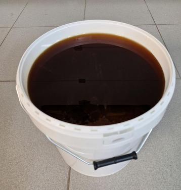 honing van de imker - emmer van 20 kg. beschikbaar voor biedingen