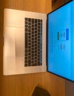 Macbook pro touch bar fin 2016 500Go SSD 16Go ram i7 radeon, Computers en Software, Apple Macbooks, Ophalen, Zo goed als nieuw