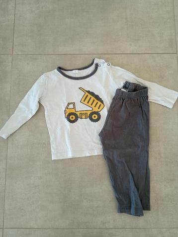 pyjama jongen maat 86 beschikbaar voor biedingen