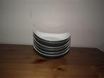 6 kleine schaaltjes (Pyrex) in grijze en witte kleuren, Huis en Inrichting, Verzenden, Keramiek, Zo goed als nieuw, Bord(en)