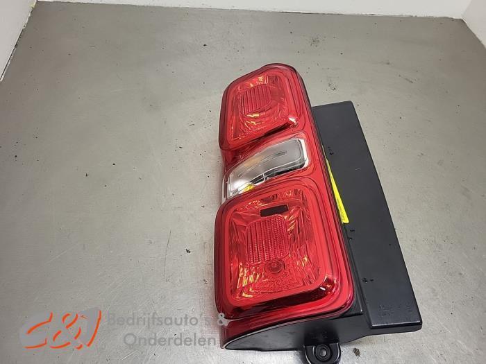 Achterlicht links van een Opel Vivaro, Auto-onderdelen, Verlichting, Opel, Gebruikt, 3 maanden garantie, Ophalen of Verzenden