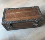 Zware houten legerkoffer., Ophalen, Gebruikt