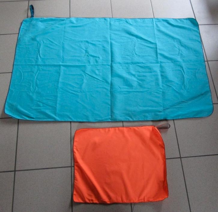 2 serviettes de bain NABAIJI en microfibre à séchage rapide, Maison & Meubles, Salle de bain | Linge de bain & Accessoires, Comme neuf