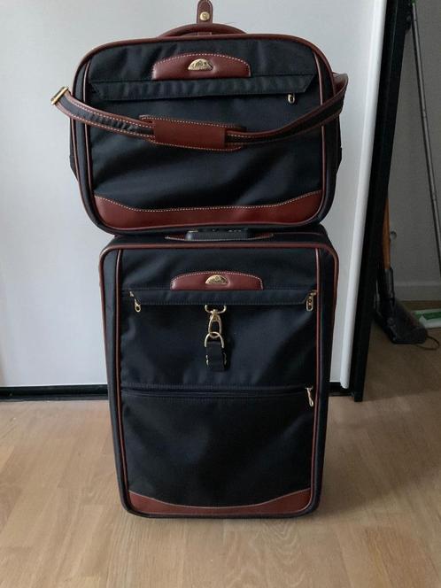 Sac cabine, Handtassen en Accessoires, Koffers, Zo goed als nieuw, Leer, Wieltjes, Ophalen