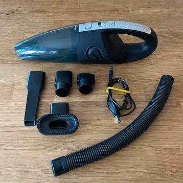 Draadloze handstofzuiger + accessoires beschikbaar voor biedingen