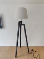 Lamp, Huis en Inrichting, Lampen | Vloerlampen, Ophalen, Hout, Zo goed als nieuw, 150 tot 200 cm