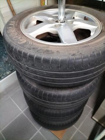 Good year 4x100 60R15 88 V + velgen Toyota  beschikbaar voor biedingen