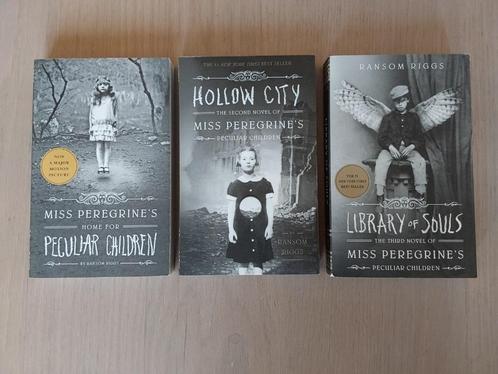 Miss Peregrine's home Peculiair children I + II + III, Boeken, Kinderboeken | Jeugd | 13 jaar en ouder, Zo goed als nieuw, Ophalen of Verzenden