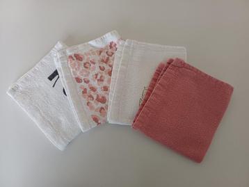 4 spuugdoekjes / mondoekjes Kruitvat beschikbaar voor biedingen