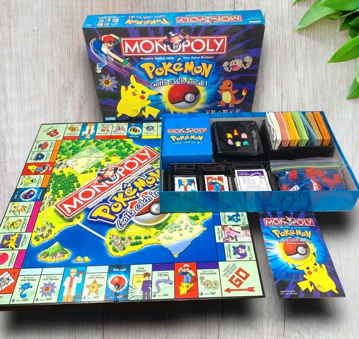 Vintage 1999 Hasbro Pokémon Monopoly Collector's Edition, Hobby en Vrije tijd, Gezelschapsspellen | Bordspellen, Zo goed als nieuw