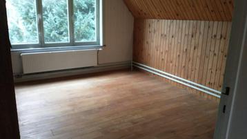 houten vloer beschikbaar voor biedingen