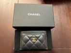 Chanel klassieke kaarthouder 370€, Ophalen, Zo goed als nieuw, Zwart