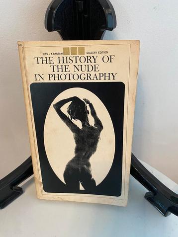 Livre The history of the nude in photography  beschikbaar voor biedingen