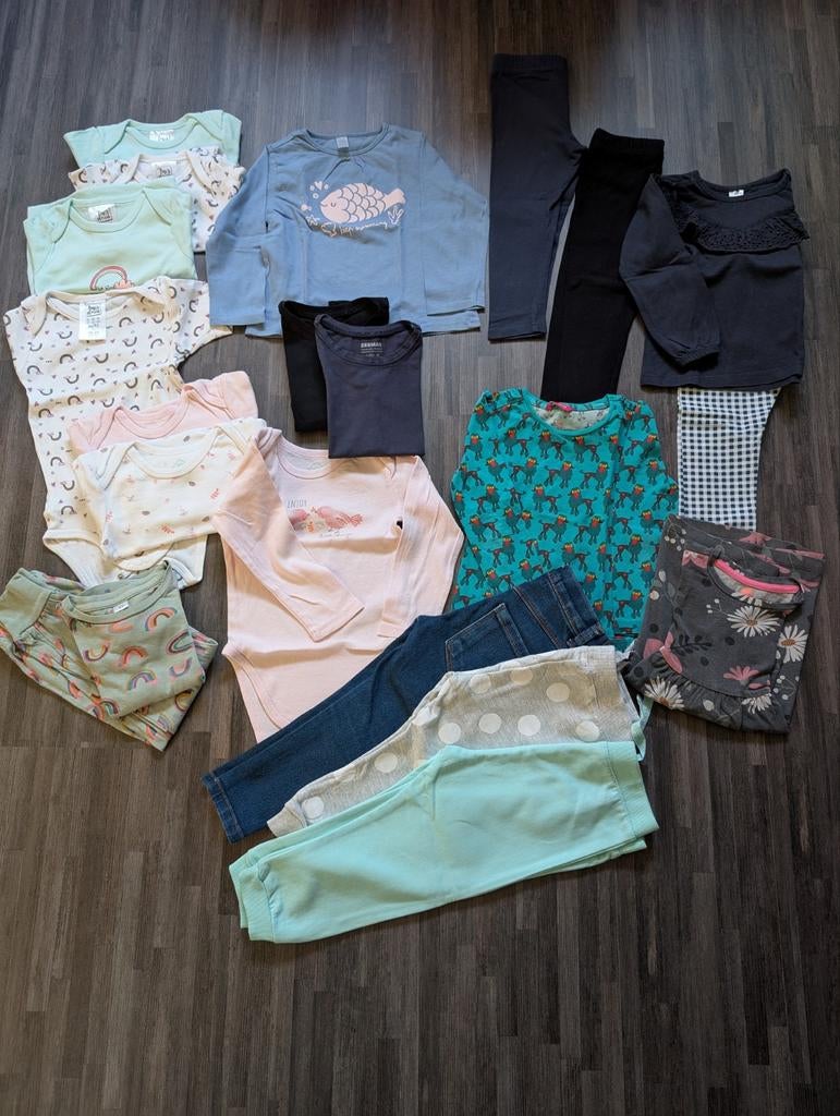 Pakket kleding meisje maat 86/92 - 20 stuks, Enfants & Bébés, Vêtements de bébé | Packs de vêtements pour bébés, Utilisé, Taille 86