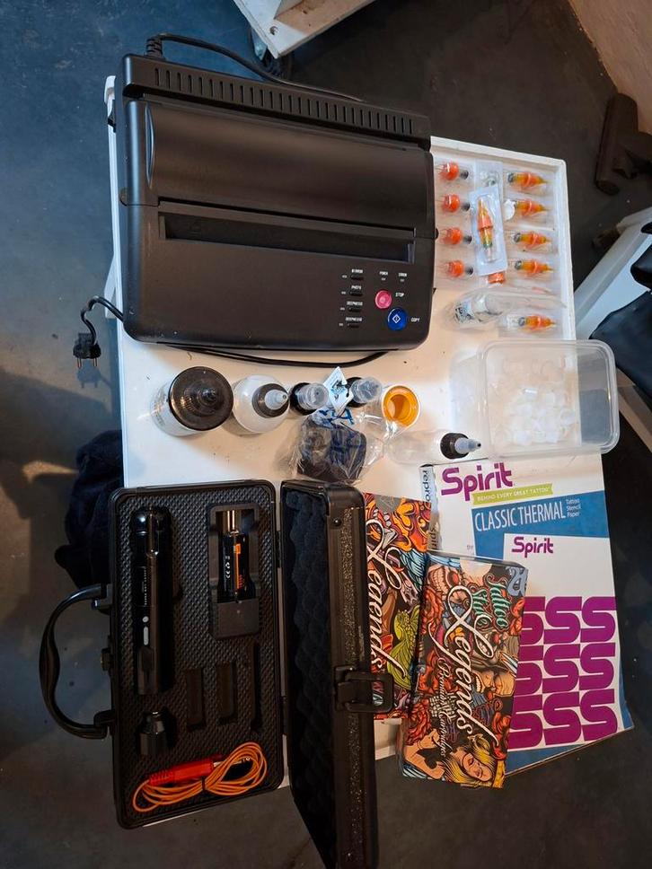 Tattoo machine /set /perfect voor beginners, Hobby & Loisirs créatifs, Dessin, Enlèvement