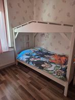 Lit maison en bois massif impecable, Enfants & Bébés, Enlèvement