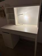 IKEA MICKE bureautafel in wit 105x50cm, Huis en Inrichting, Bureaus, Ophalen, Zo goed als nieuw