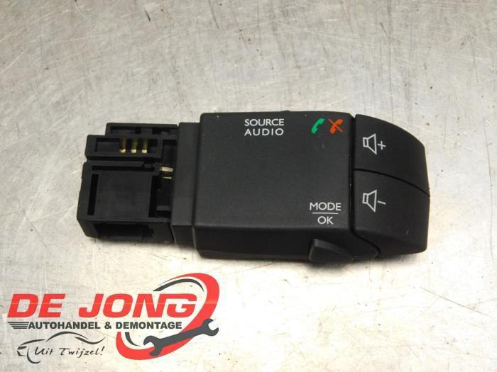 Radiobediening Stuur van een Renault Clio, Auto-onderdelen, Besturing, Renault, Gebruikt, 3 maanden garantie, Ophalen of Verzenden