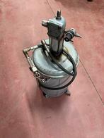 Vetpomp vetketel smeerpomp perslucht, Doe-het-zelf en Bouw, Ophalen, Zo goed als nieuw