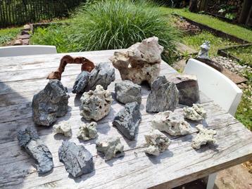 Pierres deco aquarium faire offre correcte svp beschikbaar voor biedingen