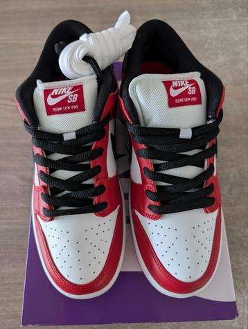 Nike SB dunk 43 Chicago  beschikbaar voor biedingen