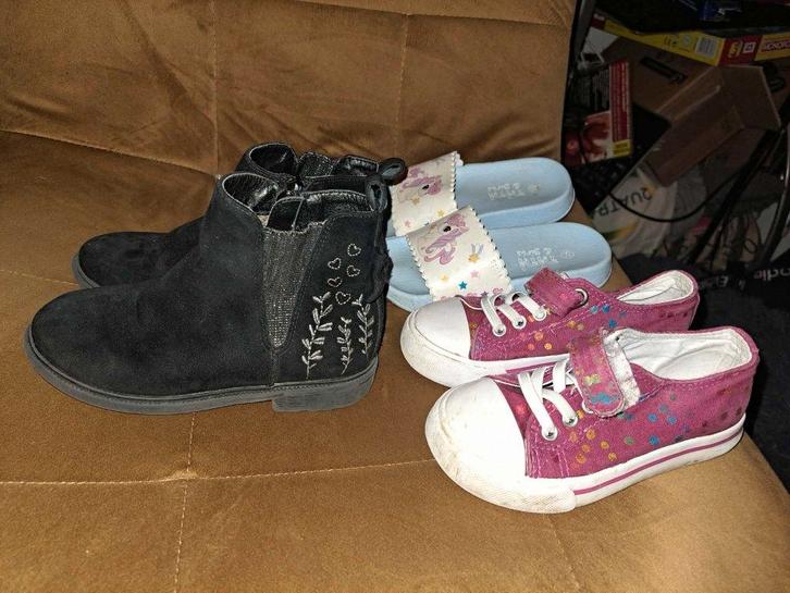 Nieuwe kinderschoenen in de maten 24,25,27,28-29, Kinderen en Baby's, Kinderkleding | Schoenen en Sokken, Nieuw, Laarzen, Jongen of Meisje