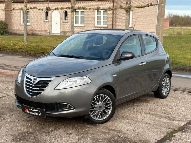 Lancia Ypsilon 0.9benzine Airco 5deurs Euro5 58.000KM, Autos, Lancia, Entreprise, Achat, Ypsilon, ABS, Airbags, Air conditionné