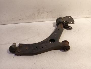 BRAS DE SUSPENSION AVANT DROIT (TRIANGLE) Volvo, Utilisé, Volvo