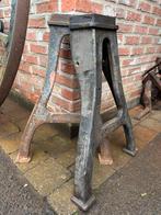 Antieke gietijzeren poten, Ophalen