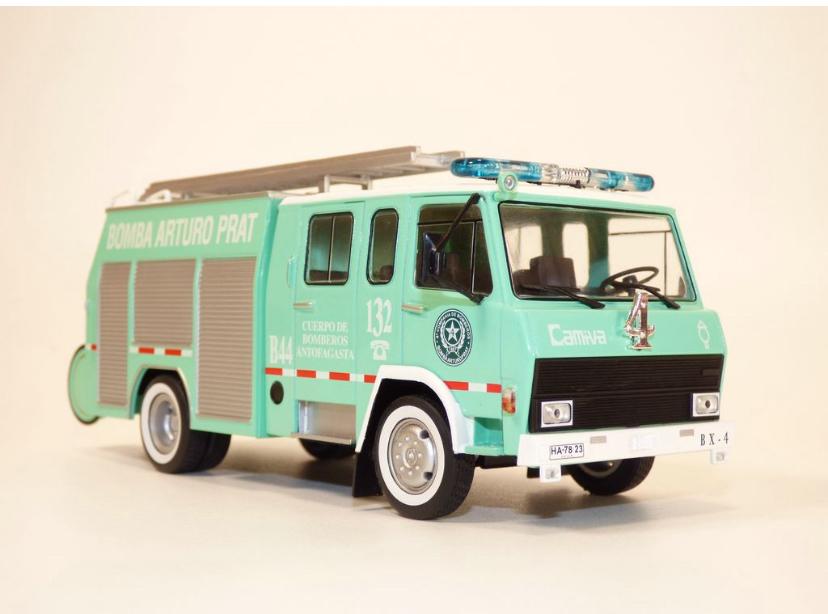 Camion Berliet 770 KB 6 "Bomba Arturo Prat", Enlèvement ou Envoi, Comme neuf