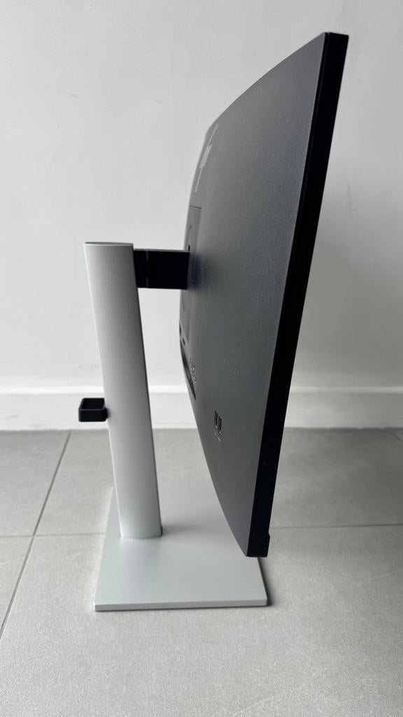 Wendbare standaard voor monitor met kabelhouder ., TV, Hi-fi & Vidéo, Support de télévision, Enlèvement ou Envoi, Comme neuf