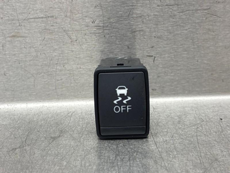 DIVERS ASR schakelaar Nissan Pulsar (C13) (|5412K2|), Dhr. M. Roggen, Stadsweg 37 37
9917 PV  WIRDUM GR., NL, Nissan, Utilisé