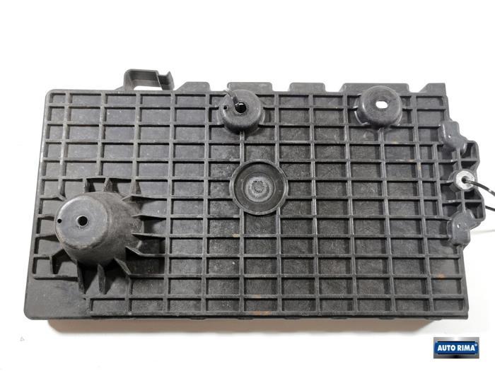 Boîtier de batterie d'un Volvo V40, -, 3 mois de garantie, -, -