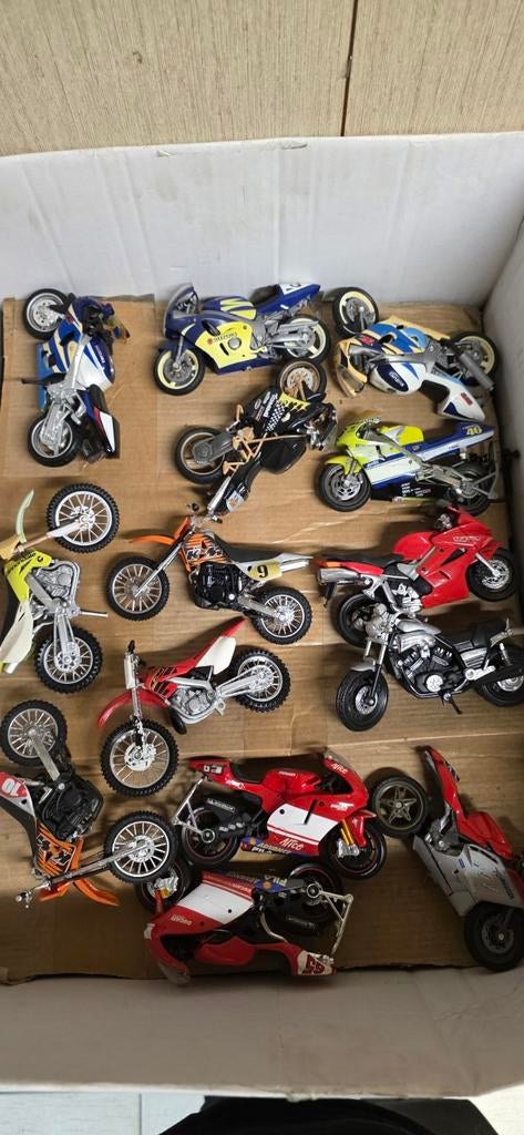 Lot motoren ong. 150 stuks miniatuur, Ophalen