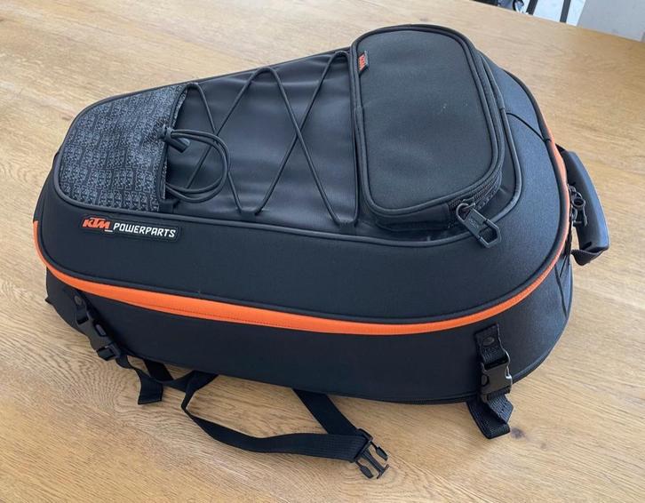 KTM achtertas 16/32L, Motoren, Accessoires | Koffers en Tassen, Zo goed als nieuw, Ophalen