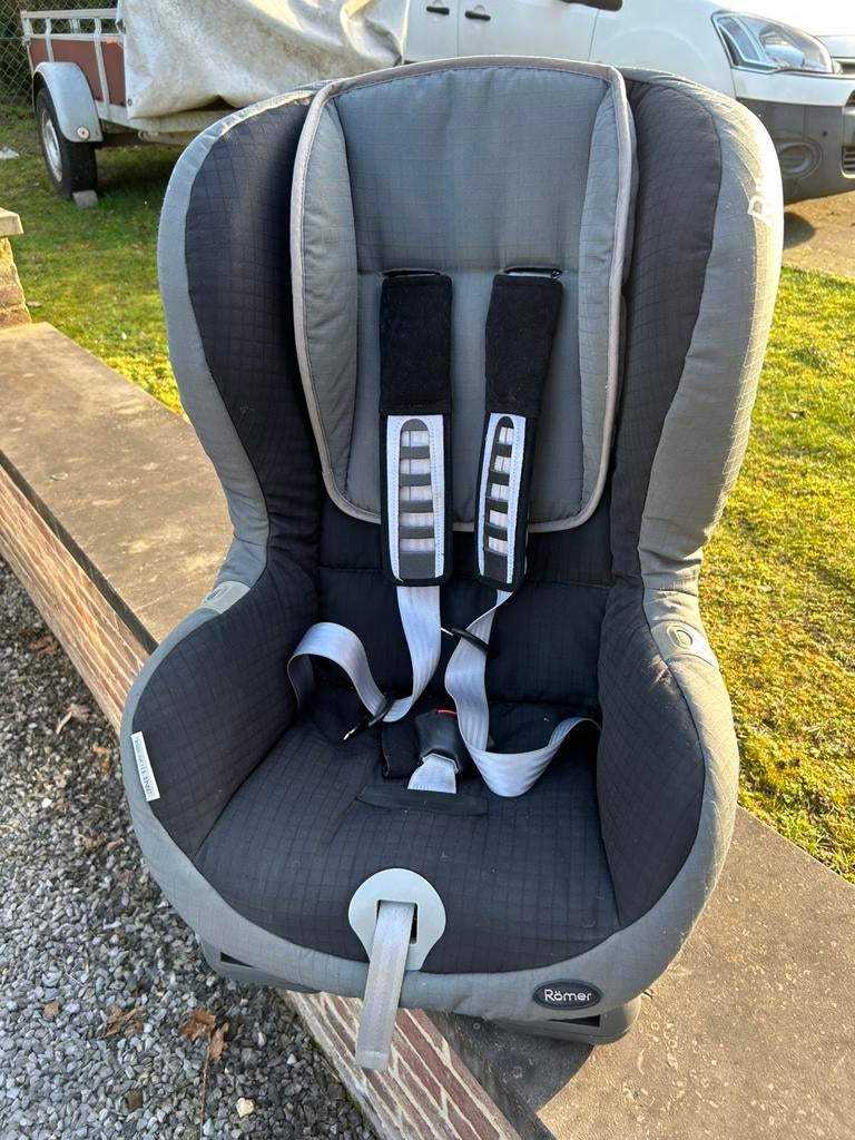 Römer autozitje met isofix, Kinderen en Baby's, Autostoeltjes, Ophalen, Romer, Autogordel of Isofix, Zijbescherming