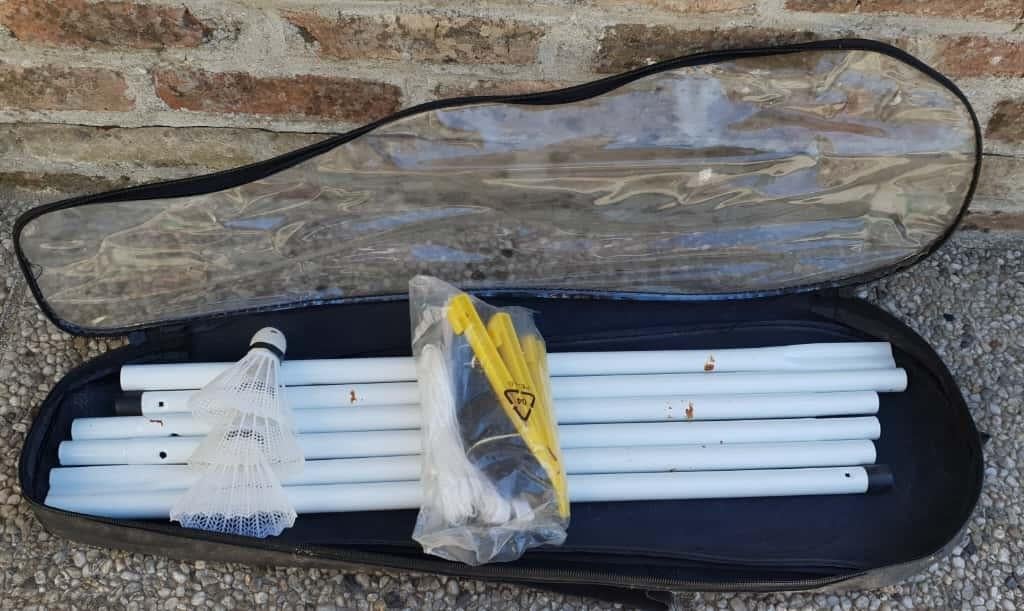 Badminton set + Yonex racket, Sports & Fitness, Enlèvement ou Envoi, Comme neuf, Raquette(s)