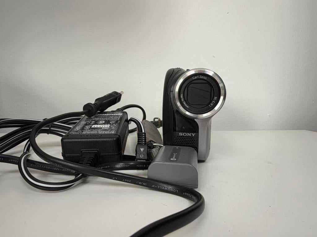 Sony DCR-DVD202E digitale videocamera, TV, Hi-fi & Vidéo, Caméscopes numériques, Utilisé, Caméra, Sony, 20x ou plus, Enlèvement ou Envoi