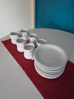 12 zware tassen en 11 dessertborden, Ophalen