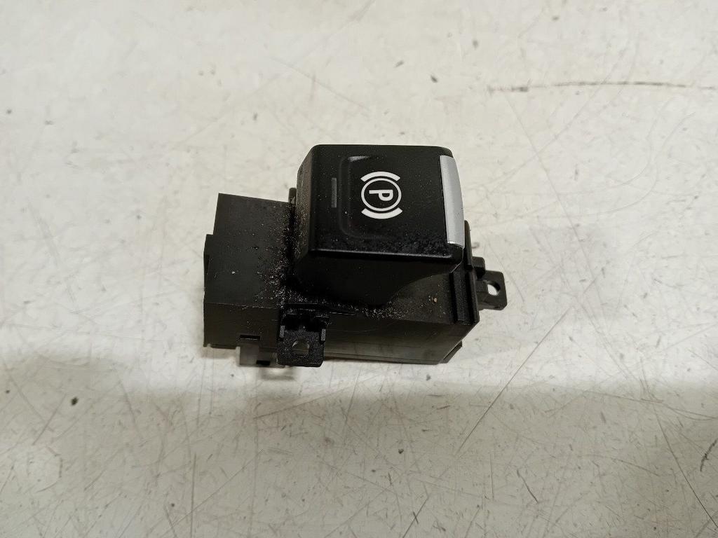 Handrem ontgrendeling BMW i3, Onderdelen@venauto.nl, Van der Ven Autorecycling B.V., Gebruikt, Ettenseweg 76, 4706 PB Roosendaal, The Netherlands