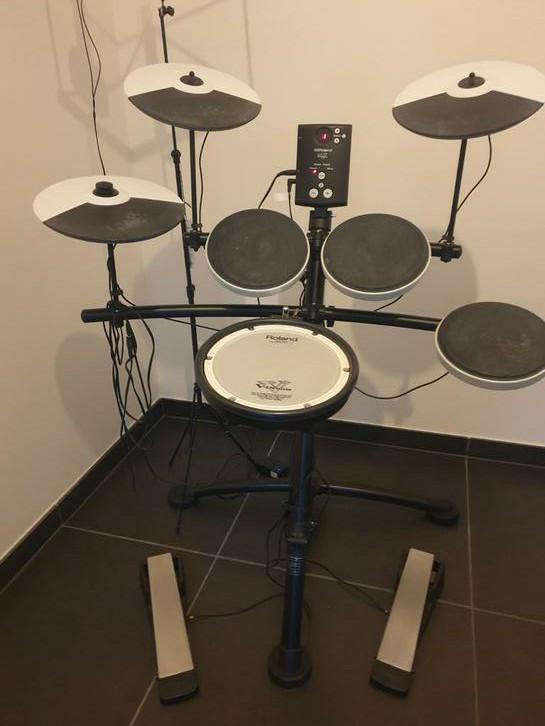 Elektronische drum, Musique & Instruments, Batteries & Percussions, Utilisé, Roland, Électronique, Enlèvement