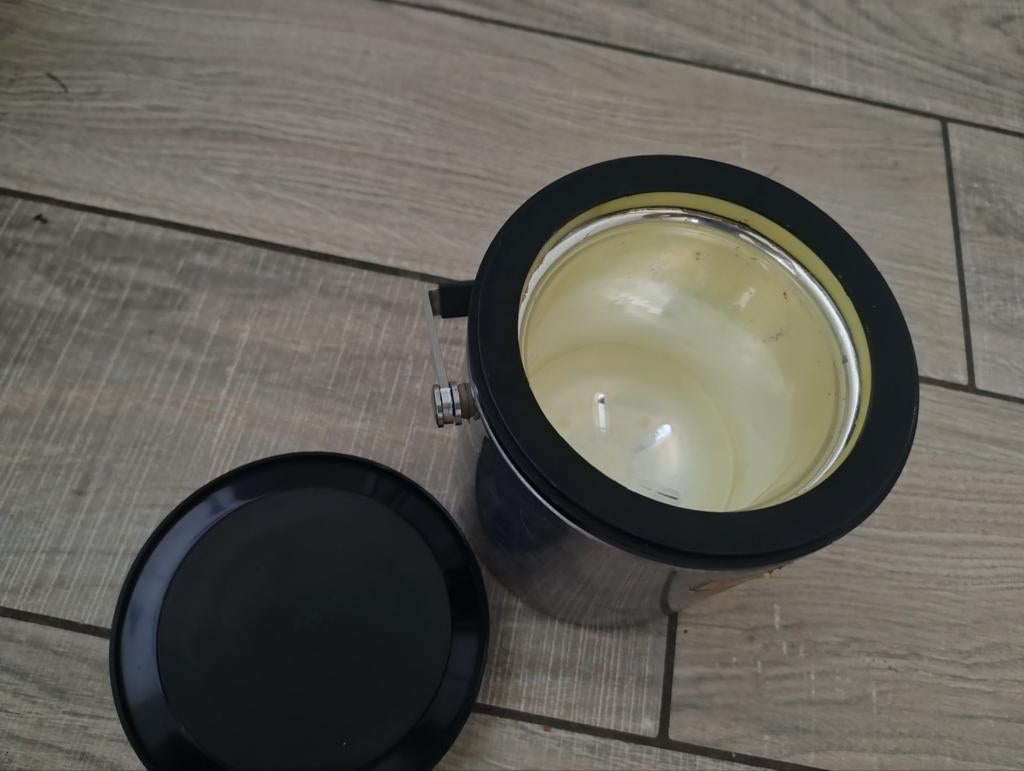 Coupe à glace vintage des années 70, Enlèvement