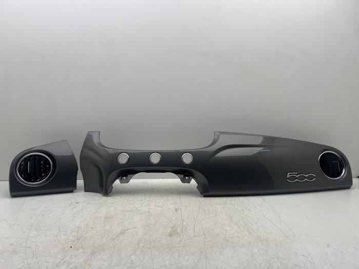 Dashboard sierlijst van een Fiat 500, Gebruikt, -, -, Ophalen of Verzenden