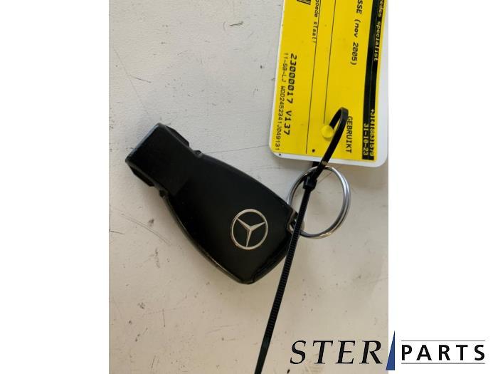 Sleutel van een Mercedes B-Klasse, Gebruikt, -, Ophalen of Verzenden, -