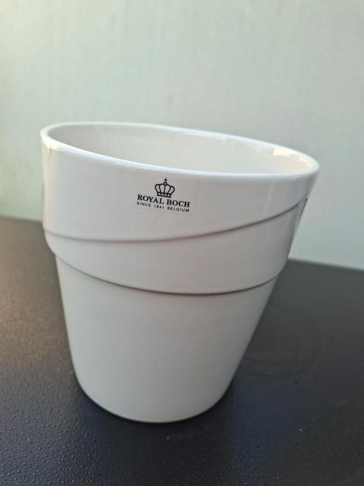 Royal Boch bloempot Ivory, Tuin en Terras, Bloempotten, Zo goed als nieuw, Steen, Binnen, Minder dan 40 cm, Minder dan 25 cm, Rond